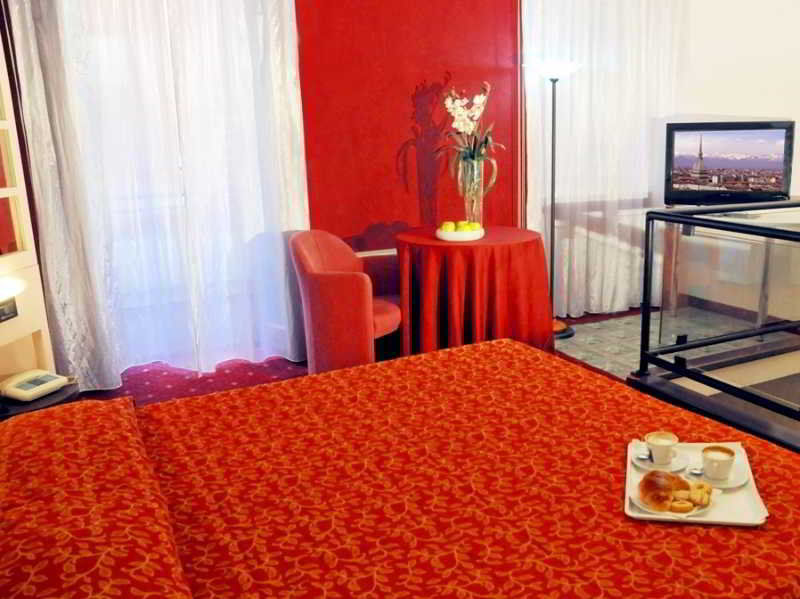 Hotel Amadeus E Teatro Torino Esterno foto